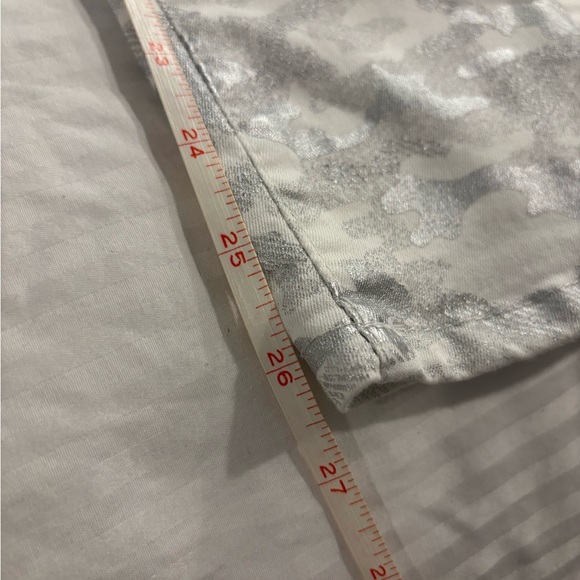 Bevy Flog Sheli Drawstring Jogger White Silver Camo Size 25 BNWT - Picture 8 of 9